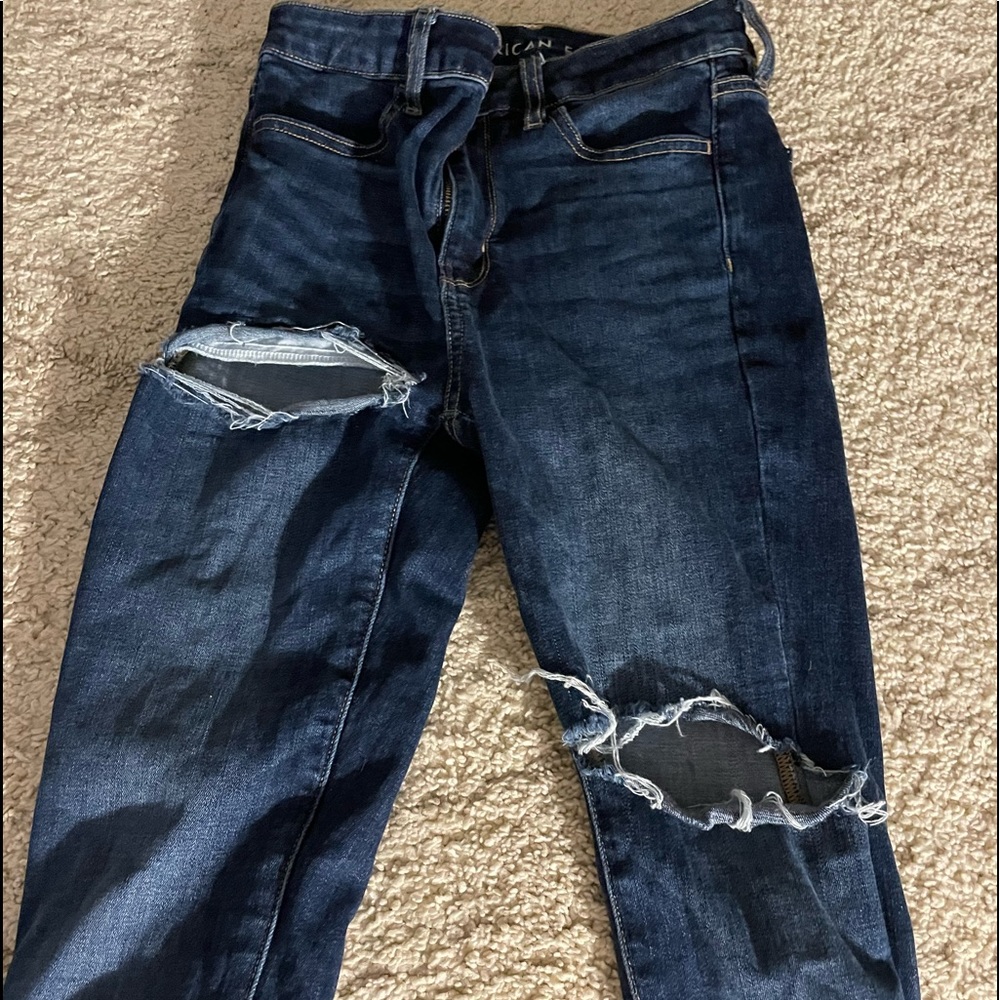 AMERICAN EAGLE JEANS